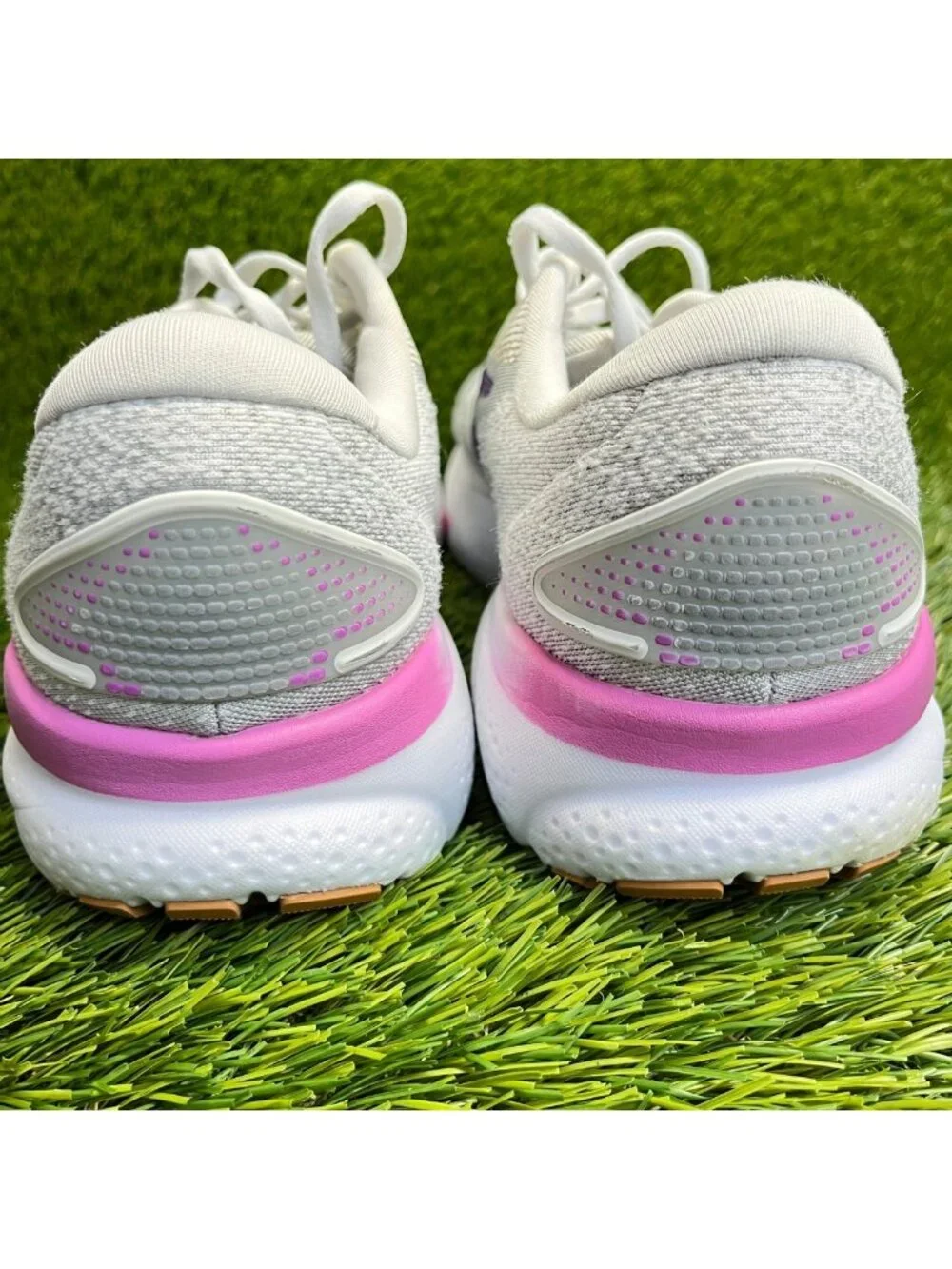 Brooks Ghost 16 Womens Size 10.5D Gray Purple Athletic Running Shoes Sneakers